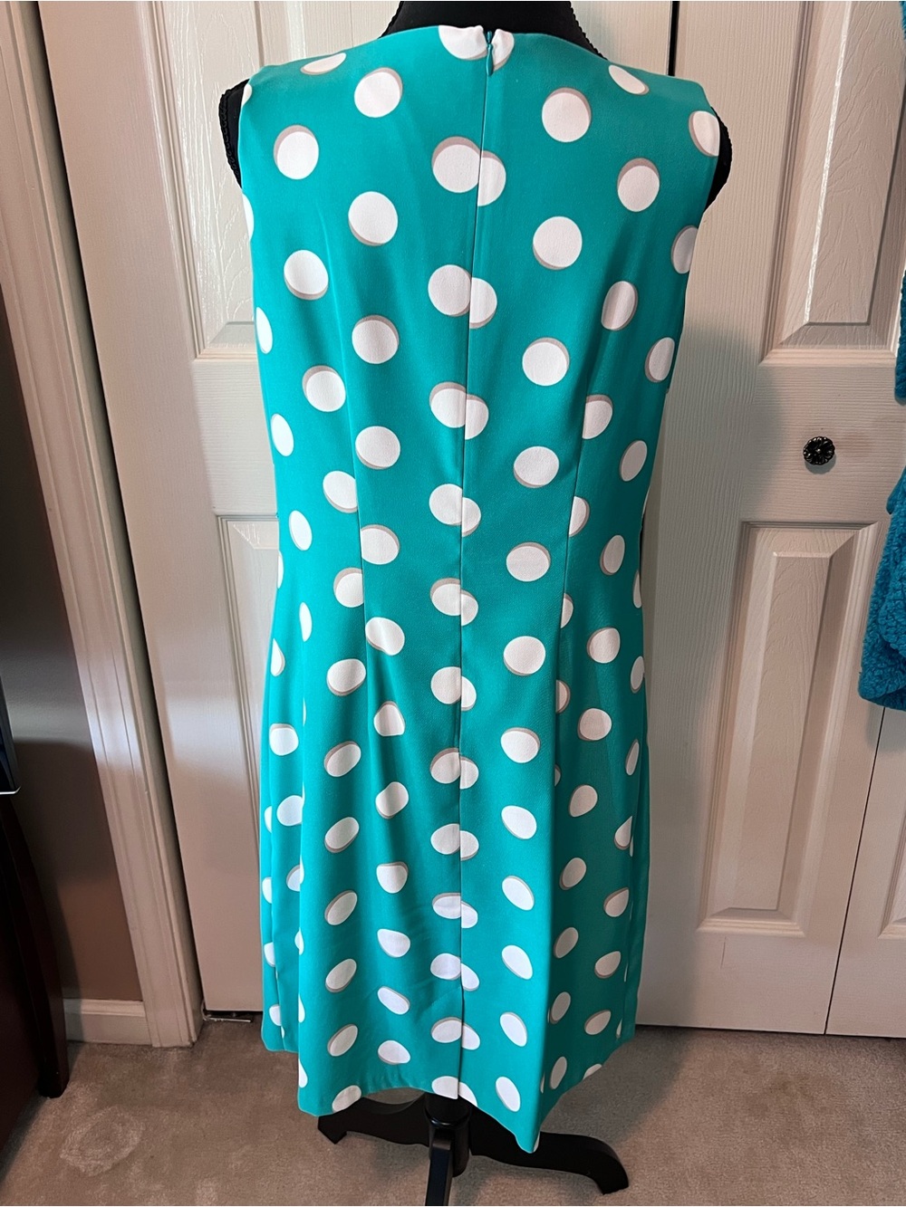 Signature Green and White Polka Dot Sleeveless Dress Women’s Size 10 - Picture 3 of 7